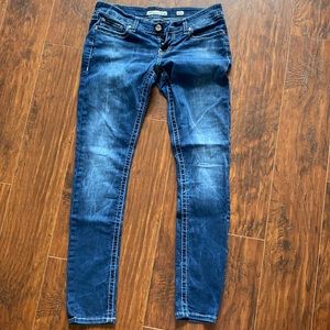 Buckle BKE Sabrina Skinny jeans 29x33 1/2 like new